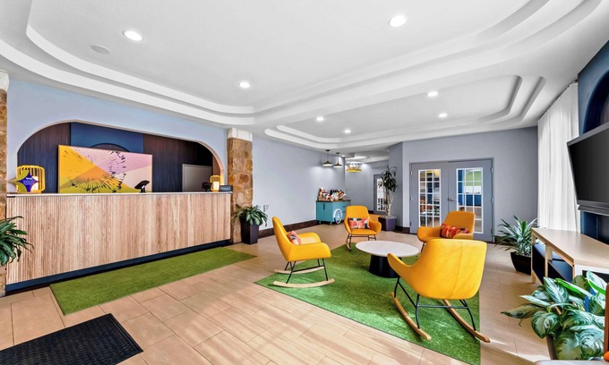 West San Antonio Hotel | Spark by Hilton San Antonio near SeaWorld