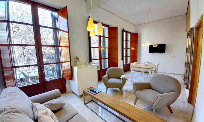 Granada City Center Apartment | Spectacular apartment in the heart of Granada