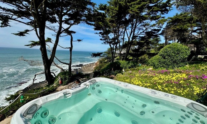 Montara House | Spectacular California Oceanfront Seaside Haven