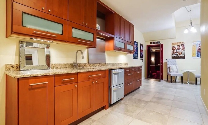 Lakeway House | Spectacular private, three bedroom, ground floor of house, media room access.