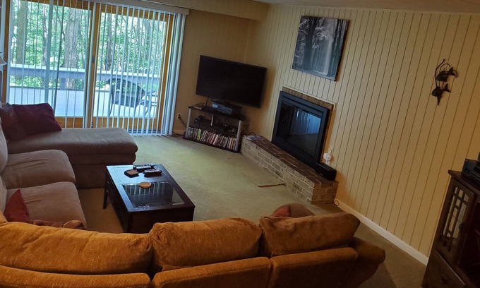 Seven Springs Condo | Spectacular Seven Springs Skiing and golfing in Pennsylvania