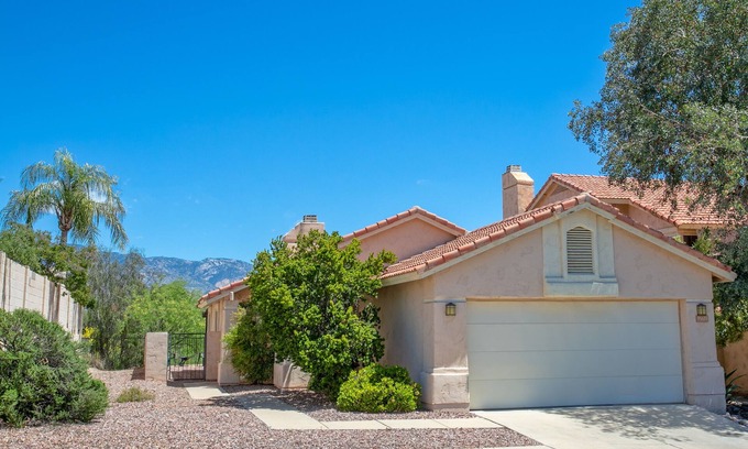 Copper Creek House | Spectacular Views Of Catalina Mtns, Home Away From Home in Oro Valley