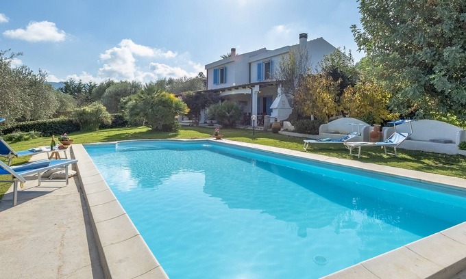 Alghero Villa | Spectacular Villa with independent pool for 8 people near the beach