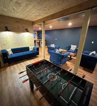 Long Pond House | Speedy Net Getaway for Executives