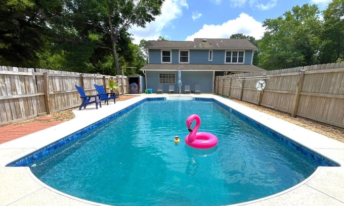 Milton House | Spencer Field