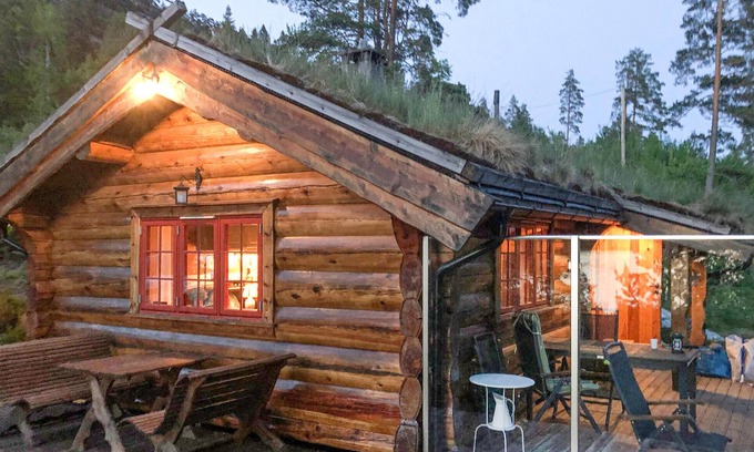 Dølemo House | Spend a vacation close to nature in this vacation home