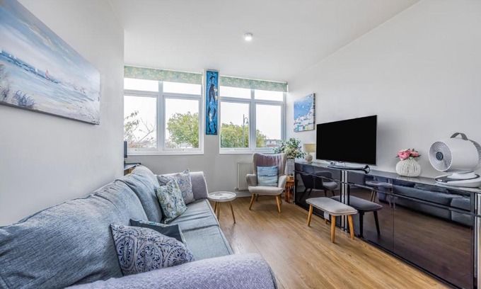 Gosport Apartment | Spinnaker View Apartment