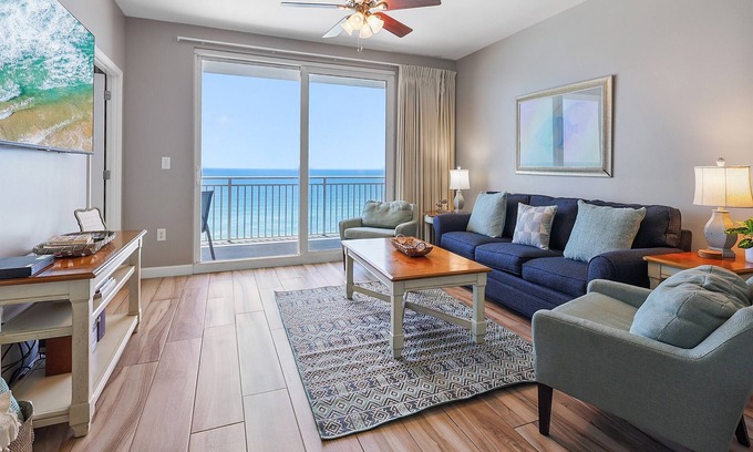 West Panama City Beach Condo | Splash 702 West, Direct Gulf Front! 2Br/2Ba