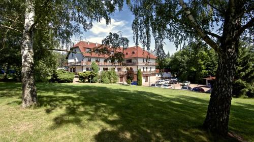 Kacov Resort | Sporthotel Kácov