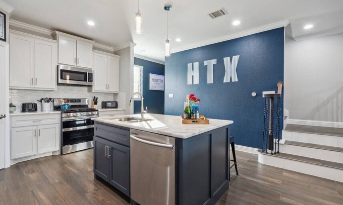 OST - South Union House | Sports-Themed Houston Haven