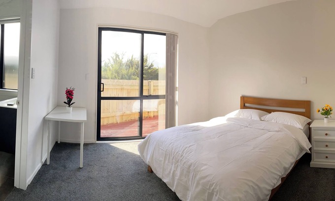 Auckland House | Spotless CozyNest 2 BedRooms Near Airport