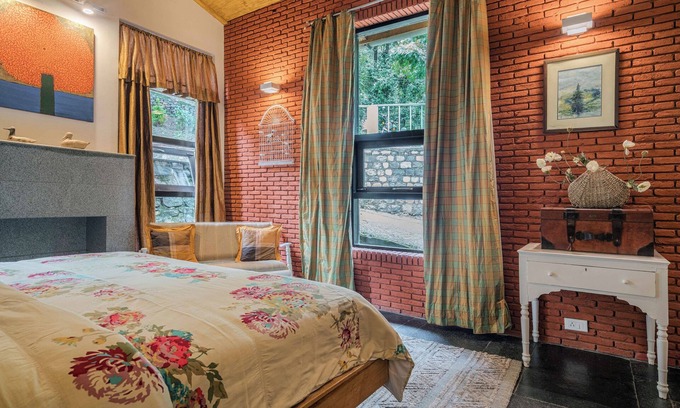 Bhimtal Villa | Spring Casa, Bhimtal By Ebony Stays – Luxury 4BHK Villa with Mountain View