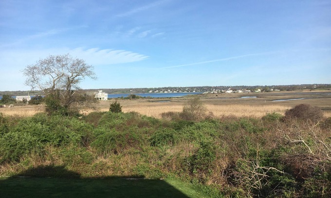 Little Compton Bed & Breakfast | SPRING INTO SAVINGS Large Tranquil, Private Suite By The Sea, Birders Paradise