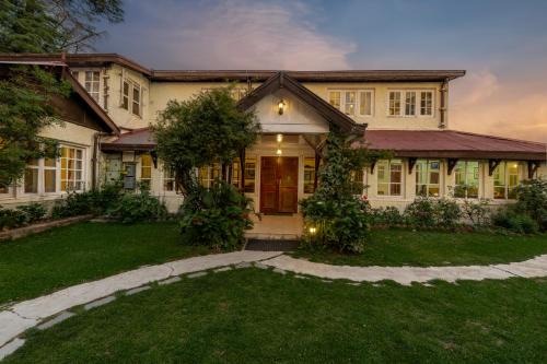 Knollswood Hotel | Springfields - A Heritage Palace Since 1902