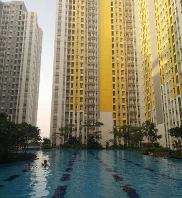 Bekasi Apartment | Springlake Apartemen 2BR-Sumarecon-Bekasi, By Bu Johan