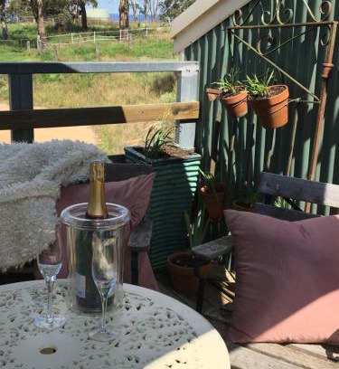 Rydal Apartment | Springmead Rustic Cabin