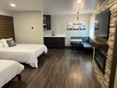 Seward Hotel | Spruce Lodge