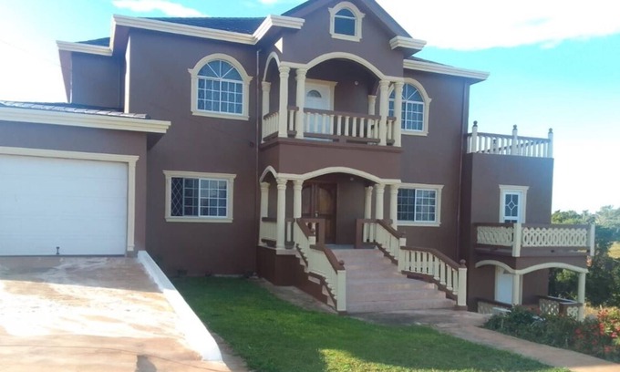 Spur Tree House | Spurtree HomeAway Villa's R#1