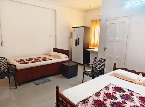 Kuppaayil Apartment | Sree Guruvayur Inn