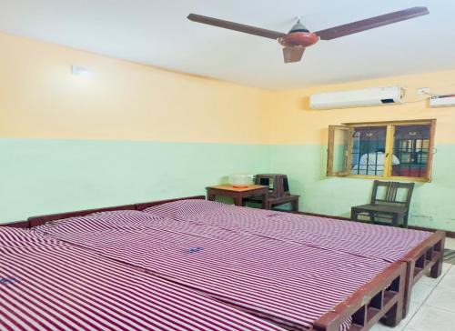 Vellore Cabin | Sri Guru Nivas