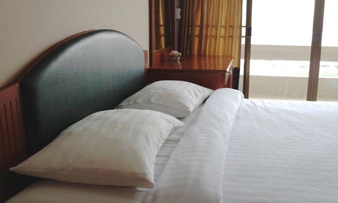 Phlabphla Hotel | Sripajak Mansion