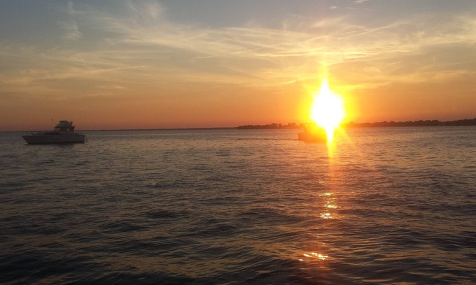 Anchorville House | St.Clair Canal Home w/Pontoon Boat/Jet Ski's - Perfect for Families/Fishermen