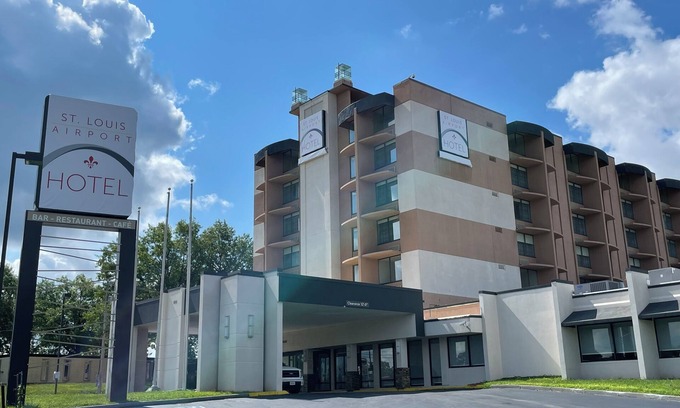 Airport Township Hotel | St. Louis Airport Hotel