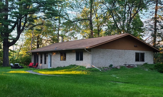 Superior House | St. Louis River 3 Bedroom Home with Incredible View