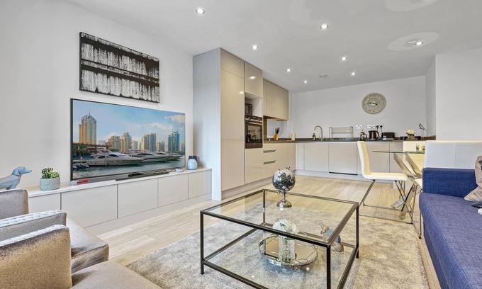 South Ruislip Apartment | St Martins House Luxury Apartments Ruislip- Apt D