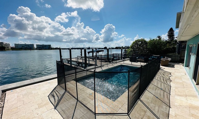 St. Pete Beach House | St Pete Beach Waterfront Dock New Wave Getaways 3