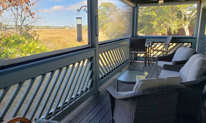 Saint Simons Heights Condo | St Simons Island gorgeous MARSHFRONT VIEW, pool, Pond, Near Beach, FLETC