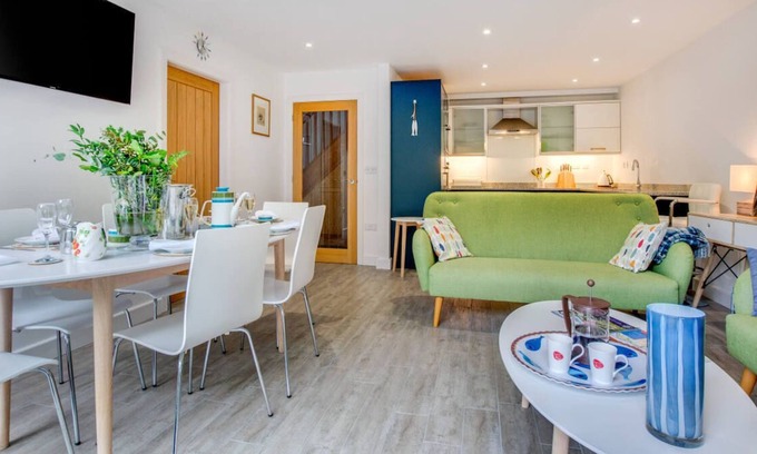 Bodorgan House | Stabal Marian in the beautiful Bodorgan