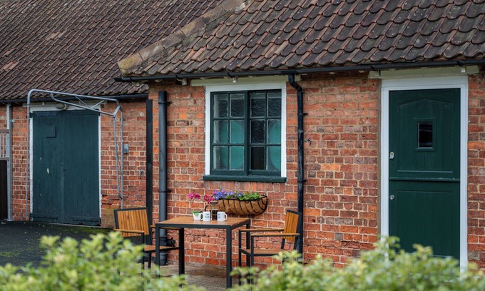York House | Stableside at York Racecourse