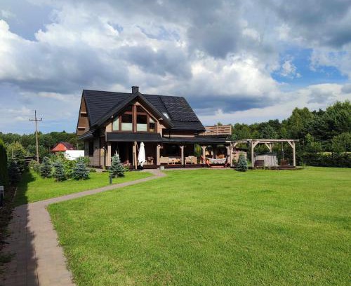 Adamow Villa | Stacja Jacnia
