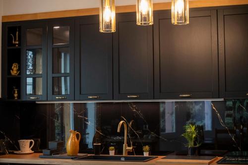 Hyeres House | Standing de 88 m2, grand jardin, wifi, clim, Netflix, La Suzanna
