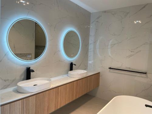 Macquarie Villa | Star in Macquarie