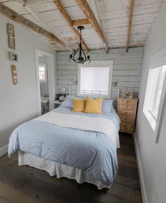 Indian Harbour Ski Chalet | Starfish Cottage