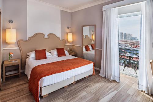 Naples City Centre Hotel | Starhotels Terminus