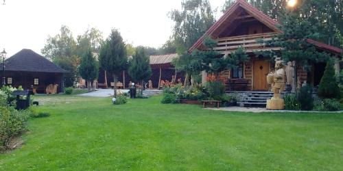 Osjakow House | Stary Spichlerz nad Wartą
