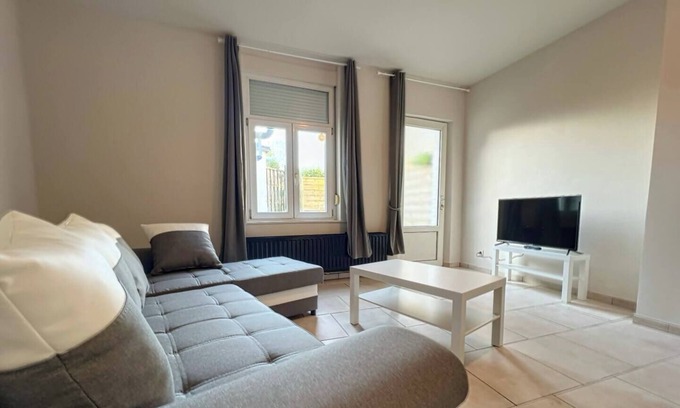 Ransart Apartment | Station 173A Brussels-Charleroi-ai
