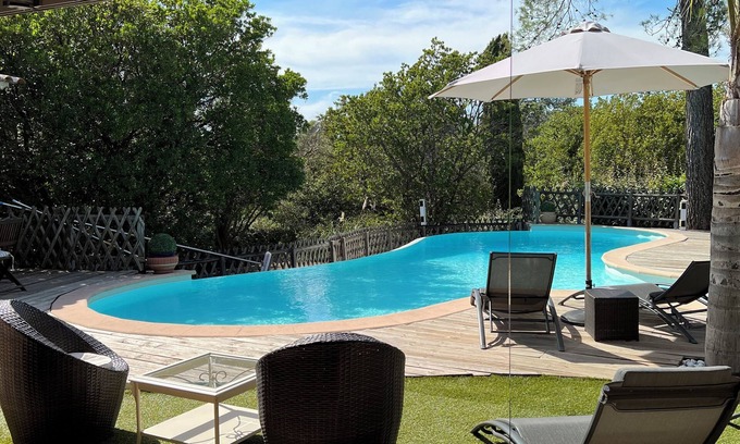 Bagnols-en-Foret House | Stay from 3 nights Villa with infinity pool, Pool house, Spa