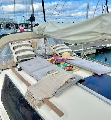 Parque das Nacoes Boat Rental | Stay On - Sailboat