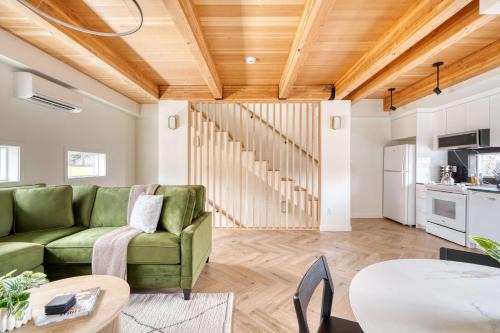 Alberta Arts District House | Stay Portland - AlbertaArts Happy Place Townhome