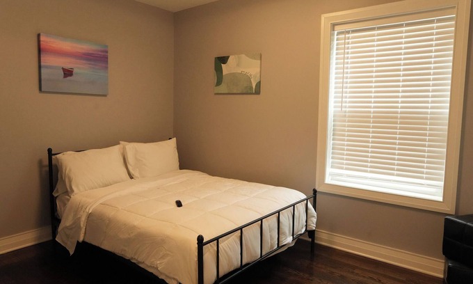 Greater Grand Crossing House | Stay, Relax & Explore Chicago