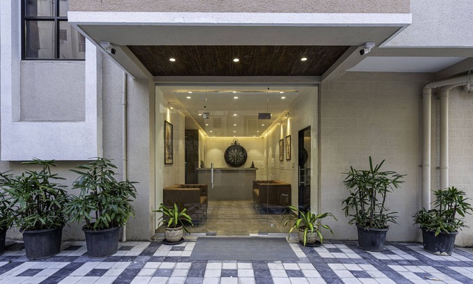 Kharadi Hotel | StayBird Divine Suites Business Hotel