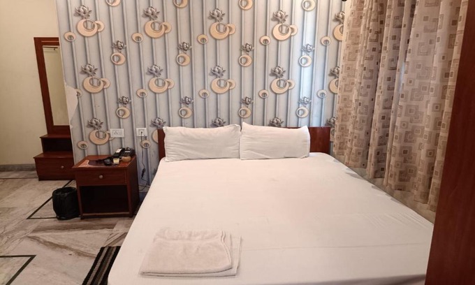 Durgapur Hotel | STAYMAKER THE SPlCES - Bidhannagar