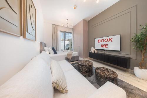 Jumeirah Village Triangle Apartment | StayShort - Elegant Studio in JVT Sleeps 3 with Balcony