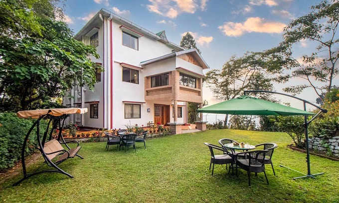 Darjeeling Villa | Stayvista at Treetops & Tea Trails - 5BR w/Gazebo