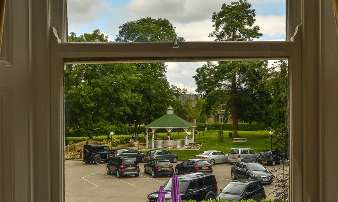 Sutton-in-Craven Hotel | Steeton Hall Hotel