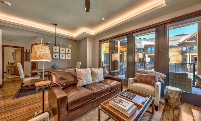Lakeside Park Condo | Steps From Heavenly Village & Gondola-Luxury 3Br Residence Book 7 Nights for 10% Off by RedAwning
